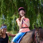 Article de blogue sur l'apport du cheval dans intervention sur particularités sensorielles